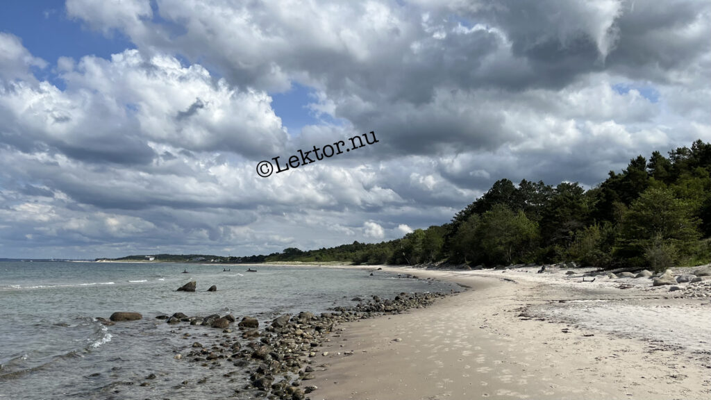 Smukt vejr ved Hornbæk strand